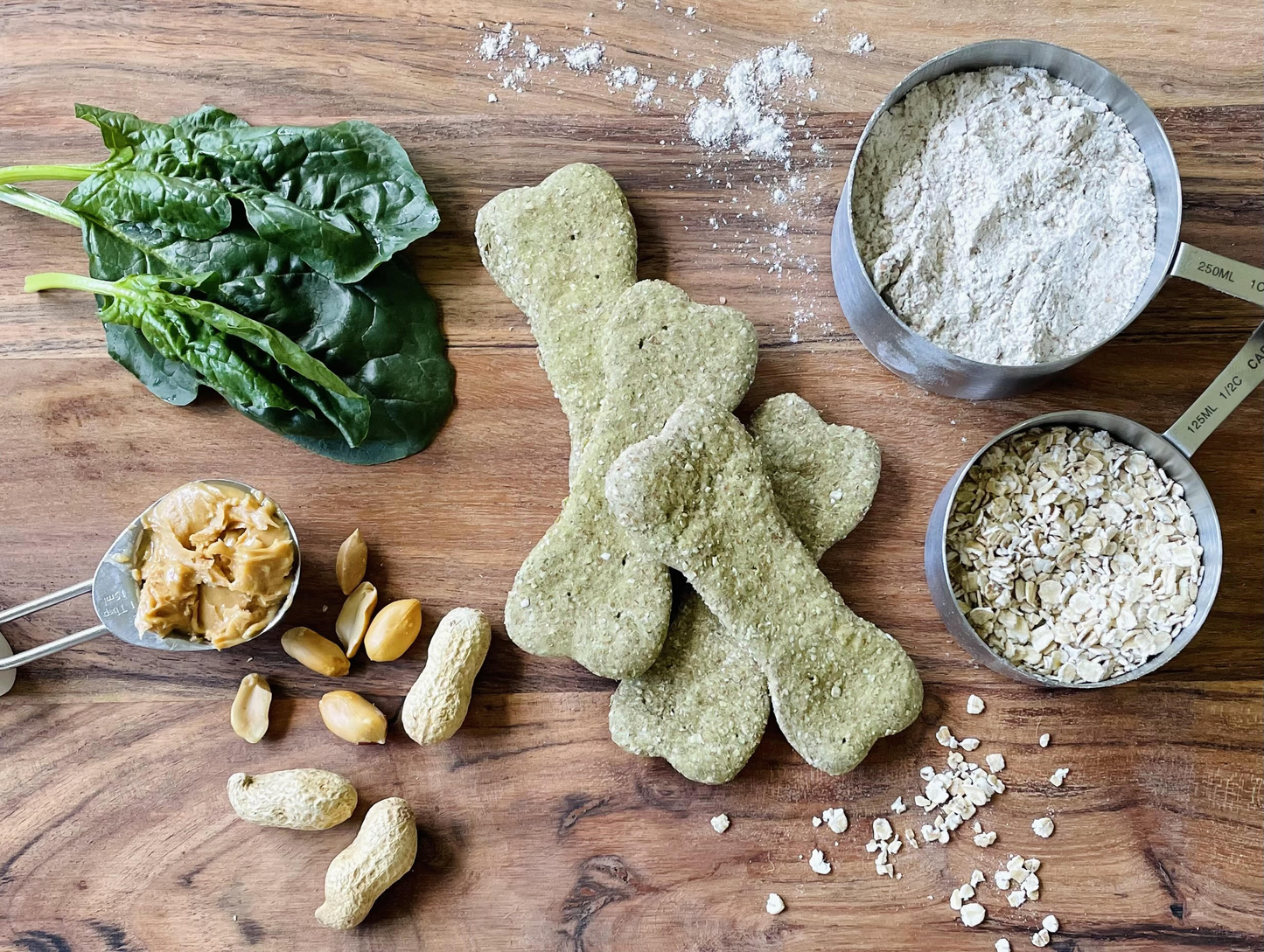 Large Spinach & Peanut Butter Bones